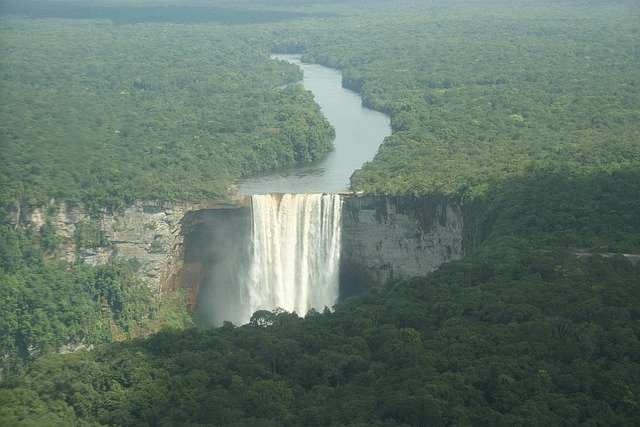 Tout savoir sur la location de voiture en Guyane